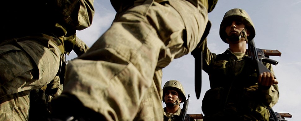 Misshandlungen treiben viele Soldaten in den Selbstmord
