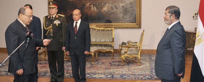Moderne ägyptische Alleinherrscher: Nasser, as-Sadat, Mubarak - Mursi?