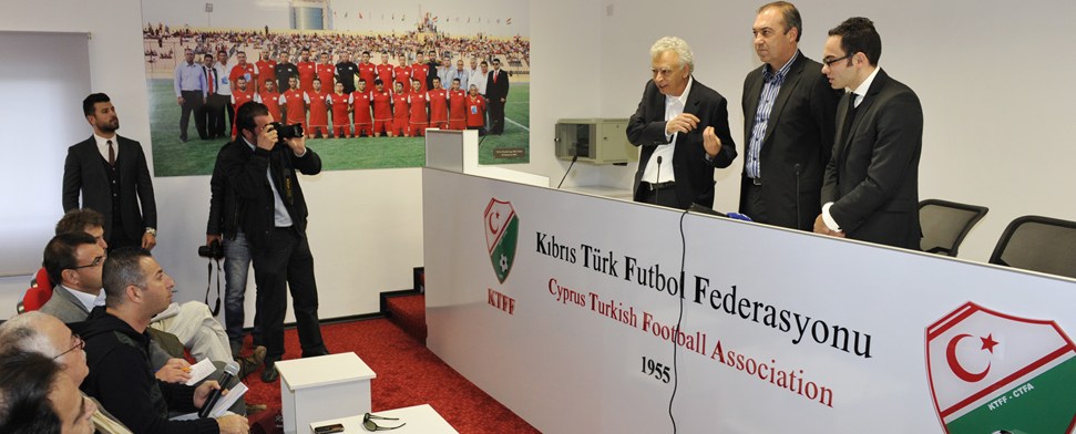 Zyperns Fußballverbände auf dem Weg zur Wiedervereinigung