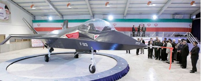 Iran: Ahmadinedschad präsentiert Tarnkappenflugzeug