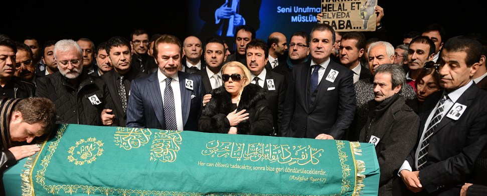 Arabesk-Star Müslüm Gürses in Istanbul beigesetzt