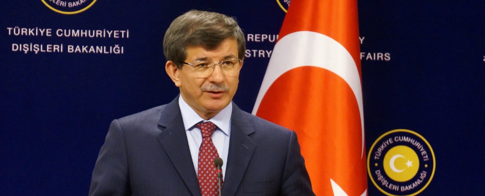 Davutoğlu misst EU-Beitritt „strategische Priorität“ bei