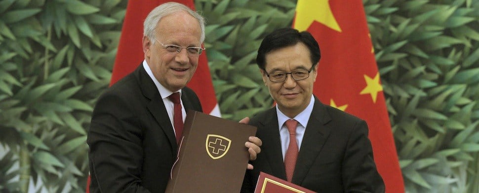 China und Schweiz unterzeichnen Freihandelsabkommen