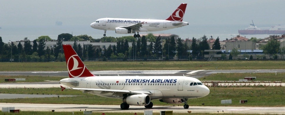 Der CEO der Turkish Airlines ermuntert allein stehende Piloten zur Ehe. Sie könne Tragödien wie den jüngsten Amokflug eines Germanwings-Piloten verhindern.