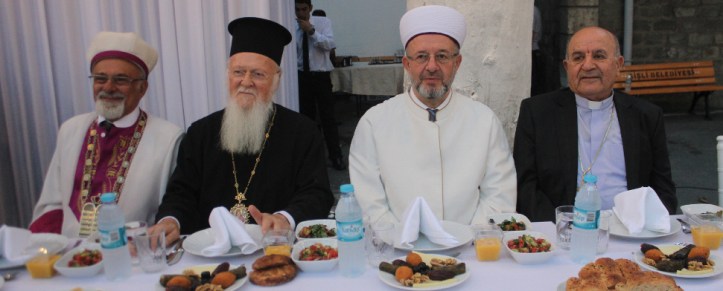 Türkisch-jüdische Gemeinschaft veranstaltet Iftar