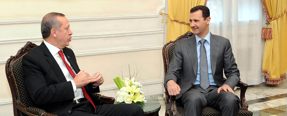 Der türkische Premierminister Erdogan bei einem Gespräch mit dem syrischen Machthaber Bashar al-Assad im Jahr 2010.
