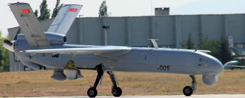 Die türkische Drohne "Anka" bei einem Testflug in Konya.
