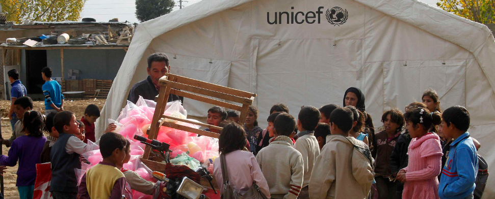 Syrische Flüchtlinge in einem Unicef - Lager in Libanon - reuters