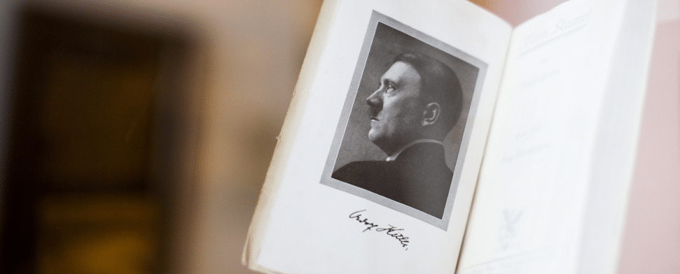 Hitlers Propagandabuch „Mein Kampf” hat knapp 90 Jahre nach der Erstveröffentlichung einen heftigen Streit in Bayern ausgelöst.