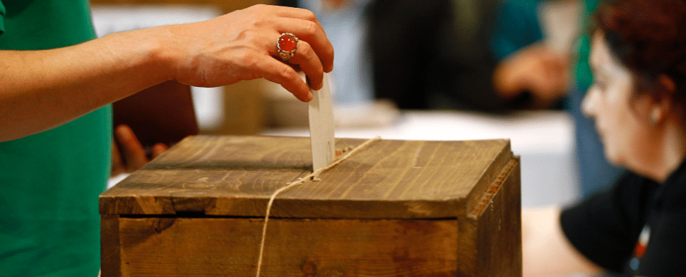 Eine Wahlurne in der Türkei