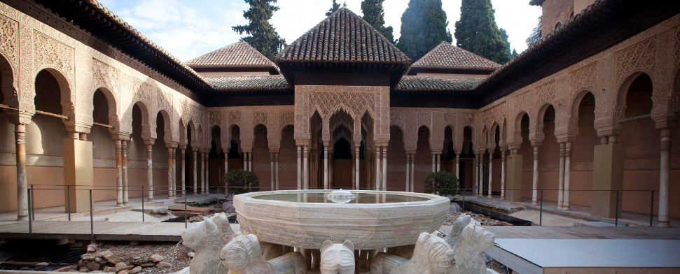 Ein Brunnen in der Alhambra.