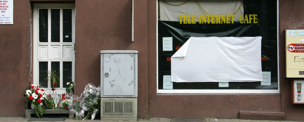 Blick auf das Internet-Café in Kassel, in dem der Betreiber Halit Yozgat ermordet wurde, aufgenommen am 10.04.2006.