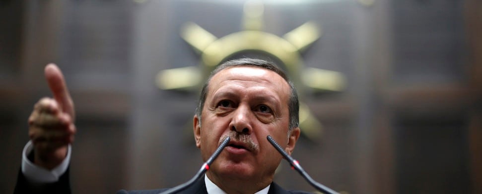 Der Vorsitzende der MHP, Devlet Bahçeli, warnte davor, dass Stück für Stück der Weg zu einer Einparteiendiktatur der AKP in der Türkei geebnet werde.