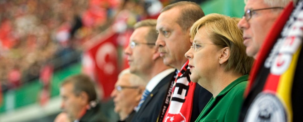 Erdogan und Merkel im Berliner Olympiastadion währen des Länderspiels Deutschland-Türkei.