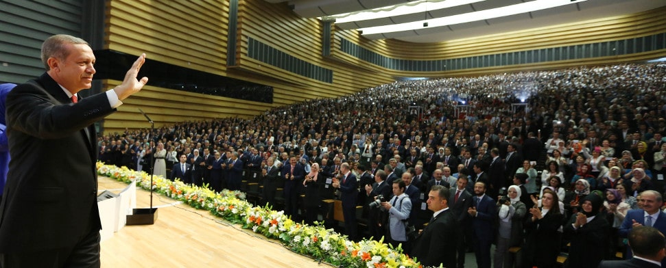 Der türkische Ministerpräsident Recep Tayyip Erdogan wurde am Dienstag von seiner Partei, der AKP, als Kandidat für die Präsidentschaftswahlen im August nominiert.