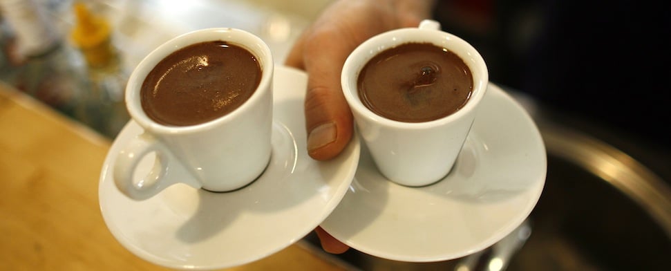 Die angespannten Beziehungen zwischen Israel und der Türkei haben nun zur Forderung an eine Nahrungsmittelkette geführt, „türkischen“ Kaffee umzubenennen.