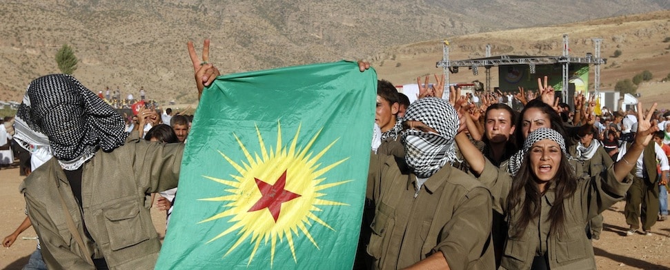 Eine zu der PKK gehörende Gruppierung hat in der Türkei 13 mutmaßliche Angehörige der Terrorgruppe IS festgenommen. Der Vorfall offenbart den Kontrollverlust der türkischen Regierung über den Südosten.