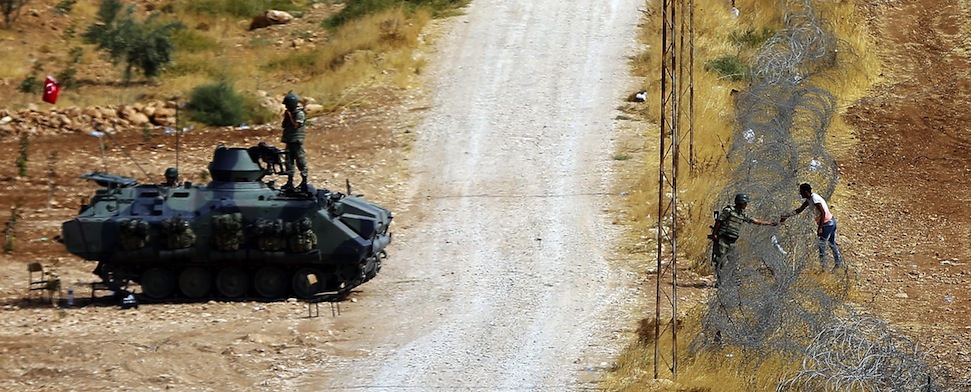 Zwei IS-Granaten treffen die Türkei. (dpa)