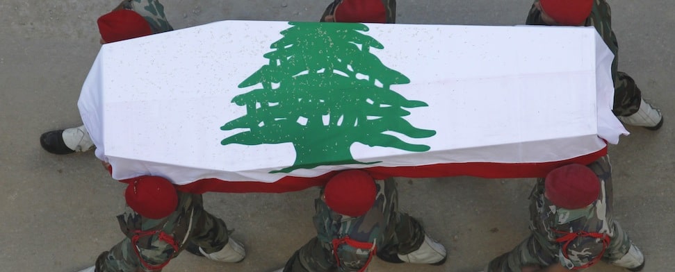 Im Libanon ist der mittlerweile zwölfte Versuch gescheitert, einen neuen Staatspräsidenten zu wählen. Die Entwicklung ist symptomatisch für die verfahrene politische Situation im Zedernstaat. Die Uneinigkeit nutzt vor allem Extremisten wie dem „Islamischen Staat".