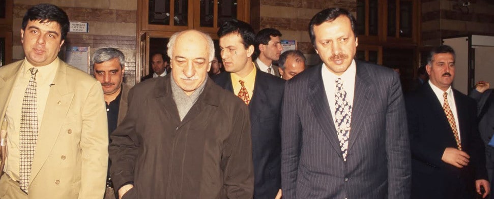 Fethullah Gülen und der damalige Bürgermeister von istanbul, Recep Tayyip Erdoğan, im Jahre 1995.