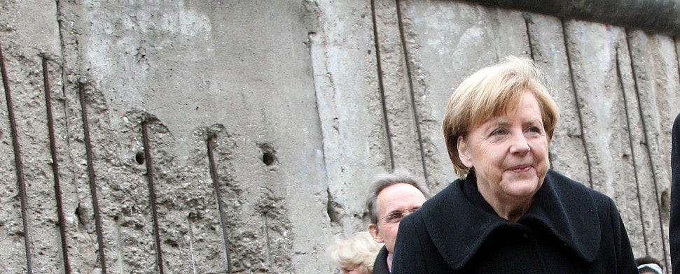 Bundeskanzlerin Angela Merkel (CDU) nimmt am 09.11.2014 an der zentralen Gedenkveranstaltung des Landes Berlin und des Bundes in der Mauer-Gedenkstätte an der Bernauer Straße teil.