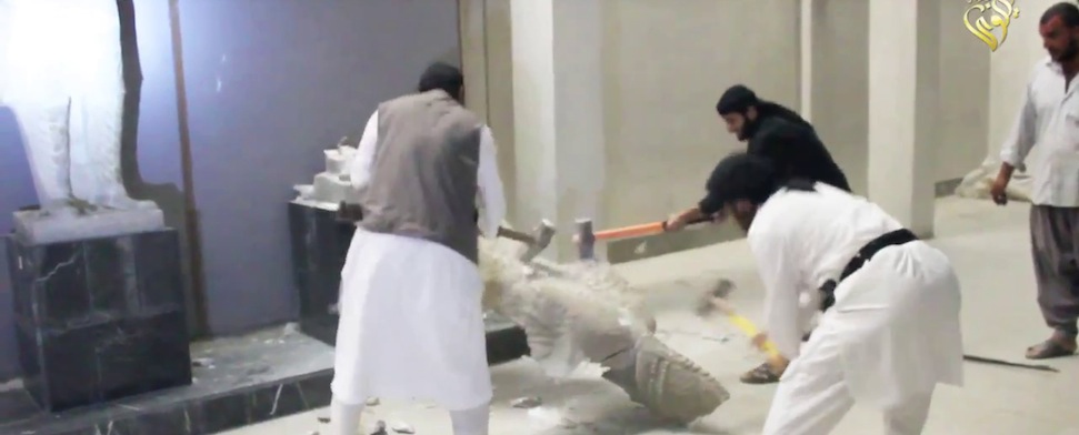Die Terrormiliz „Islamischer Staat“ (IS) hat in der von ihr im Juni eingenommenen Stadt Mossul die Artefakte in zwei bedeutenden Museen zerstört.