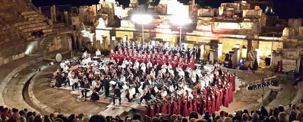 In Izmir führte die Mozart-Akademie nun erstmalig Harry Potter als Opernstück vor. Die Einnahmen werden an hilfsbedürftige Kinder gespendet.