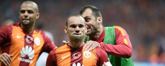 Galatasaray-Spieler Wesley Sneijder freut sich über sein Tor gegen Gençlerbirliği.