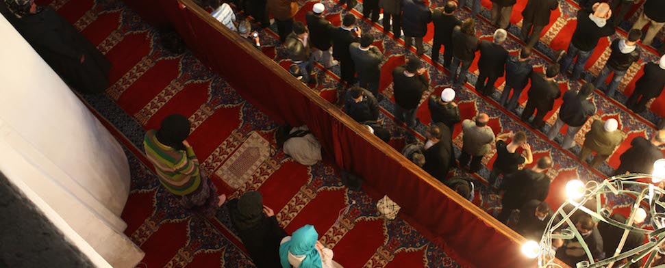 Sind Moscheen frauengerecht? Und sollten Frauenmoscheen etabliert werden?