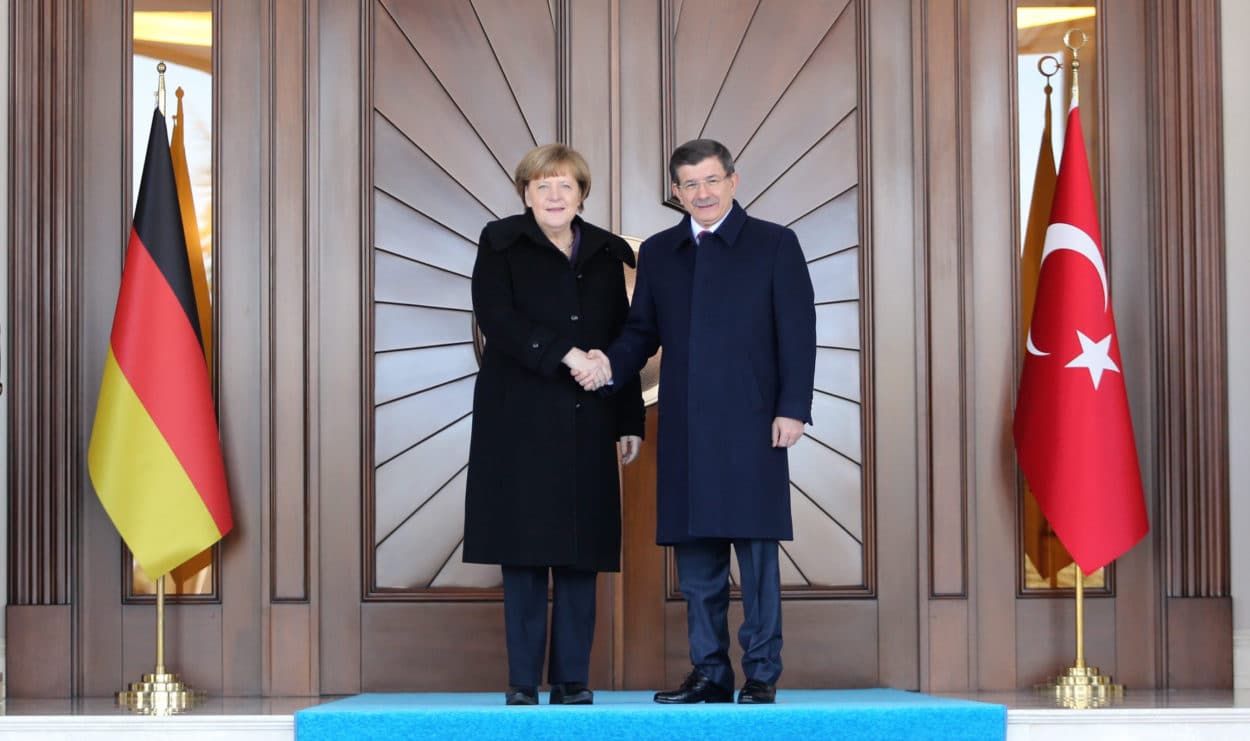 Angela Merkel und Ahmet Davutoğlu bei Merkels Besuch in Ankara