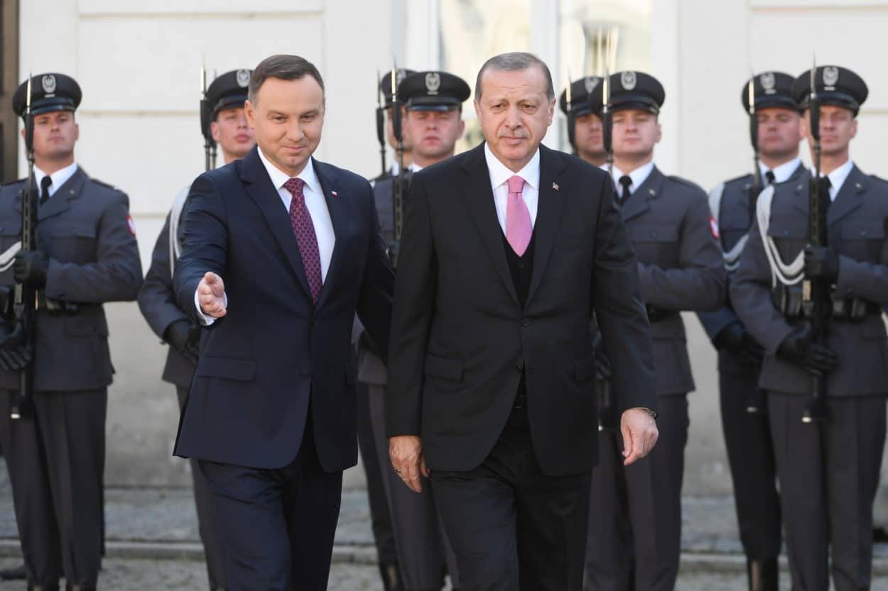 Andrzej Duda (l) empfängt am 17.10.2017 in Warschau (Polen) den türkischen Präsidenten Recep Tayyip Erdogan. Erdogan ist zu einem offiziellen Besuch in Polen.