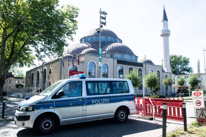 Bombendrohungen gegen Moscheen in Deutschland