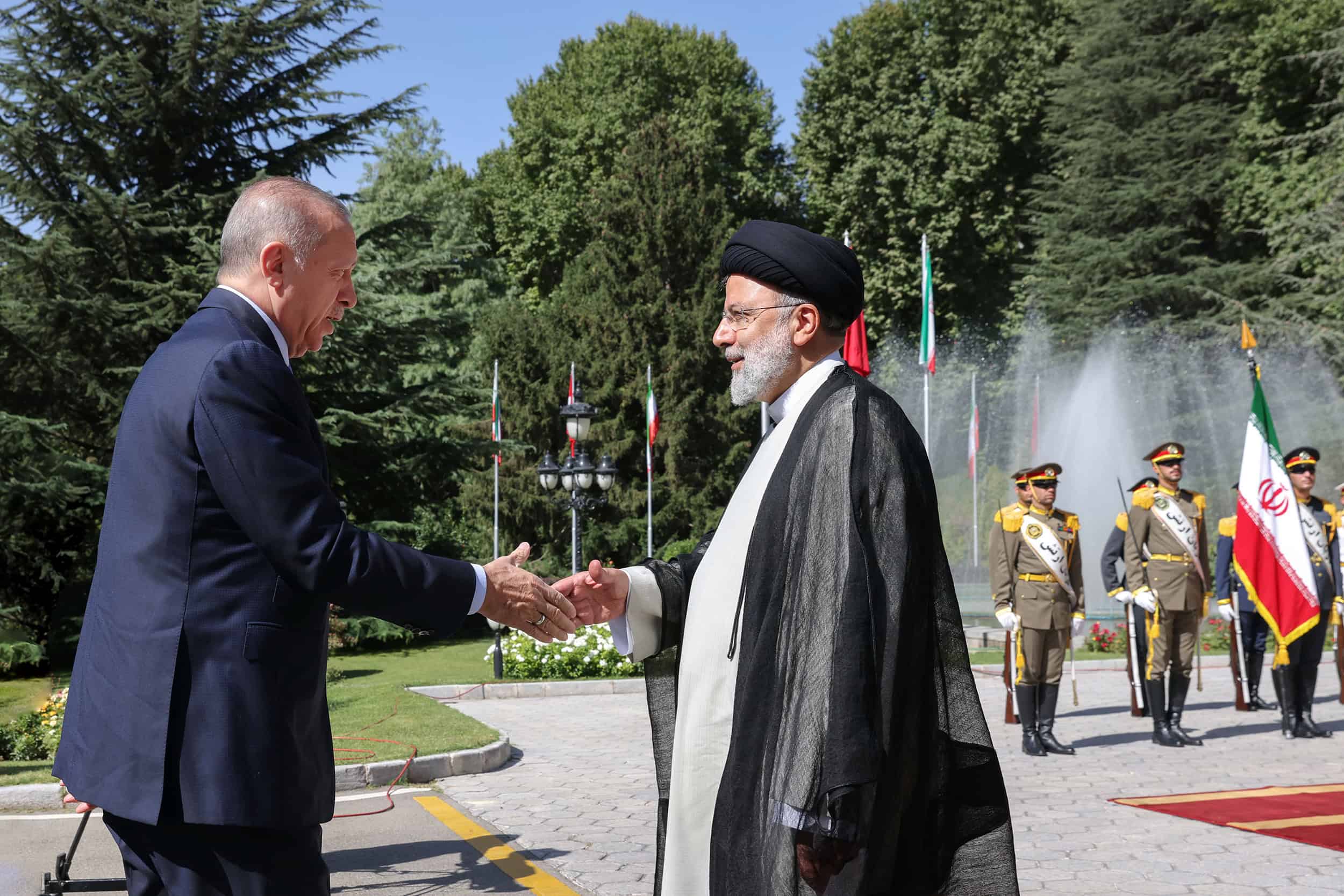 Iran will Zusammenarbeit mit der Türkei ausbauen, warnt sie aber auch