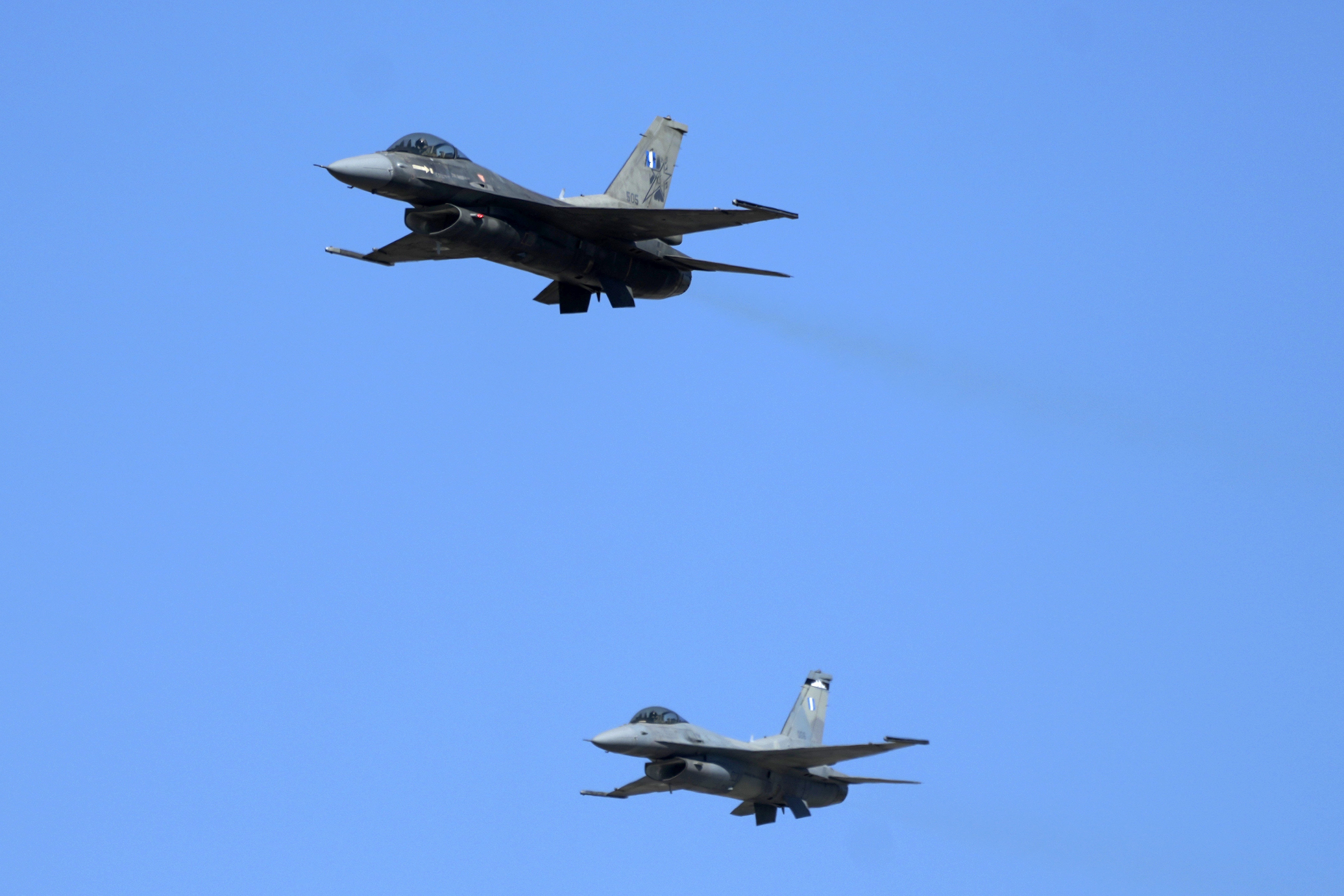 griechische luftwaffe modernisiert kampfflotte
