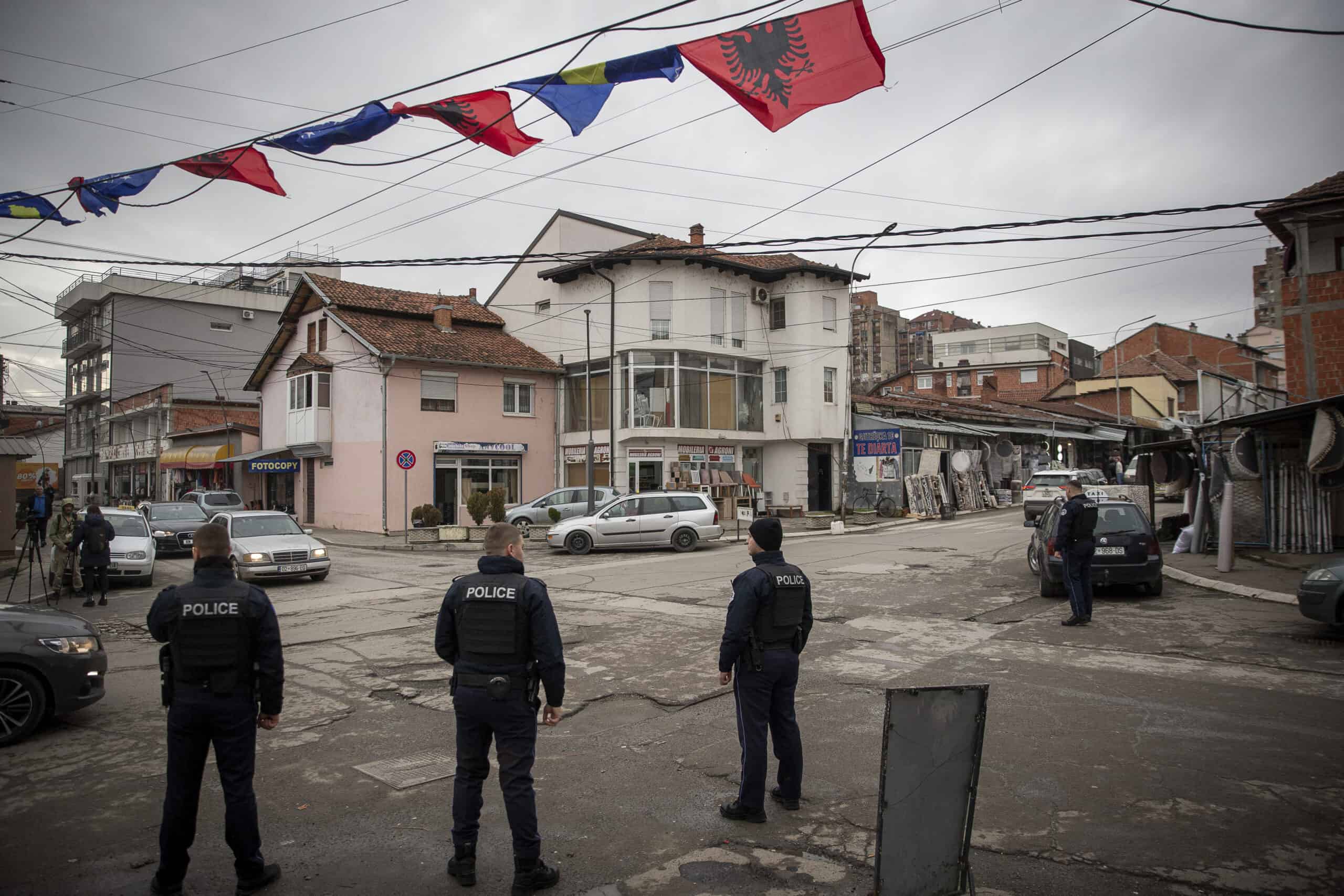 Serben gießen Feuer ins Öl: Kommunalwahlen im Kosovo verschoben