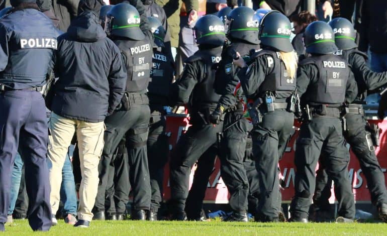 Kurdistan-Flagge beim München-Derby: Gericht verkündet Entscheidung