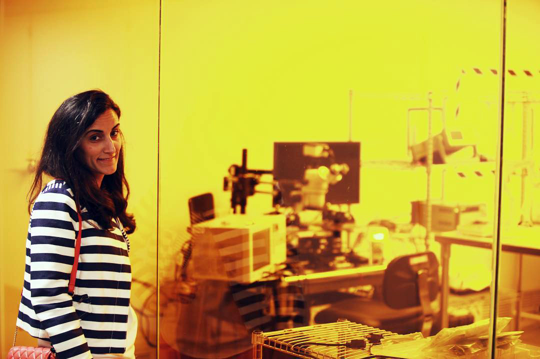 dagdeviren in front of yellowbox