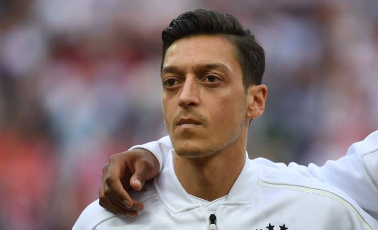 mesut Özil