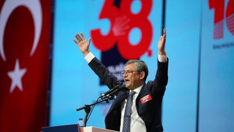 Özgür özel