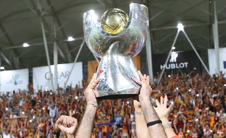 „Atatürk“-Krise in Saudi-Arabien: Derby zwischen Fenerbahçe und Galatasaray abgesagt