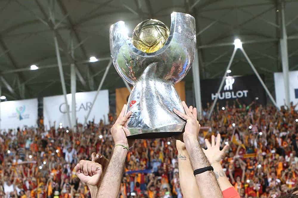 „Atatürk“-Krise in Saudi-Arabien: Derby zwischen Fenerbahçe und Galatasaray abgesagt