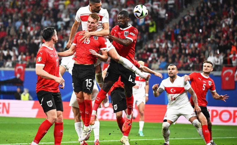 Eklat um Wolfsgruß: UEFA sperrt Türkei-Abwehrspieler Demiral