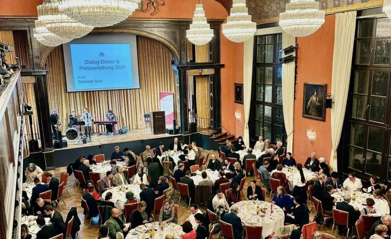 Dialog-Dinner 2024: Preisverleihung im Zeichen des interreligiösen Dialogs