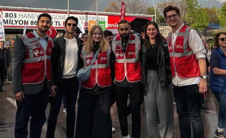 SPD-Jugendchef in Istanbul: „Abrutschen der Türkei verhindern“