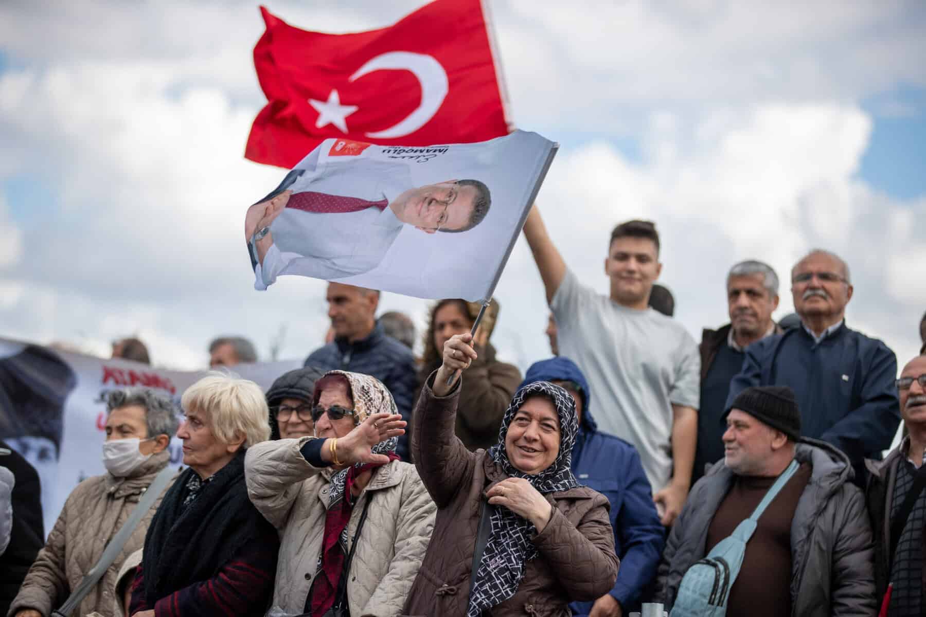 İmamoğlu vor Gericht: „Ich bin hier, weil ich die Wahlen in Istanbul dreimal gewonnen habe“