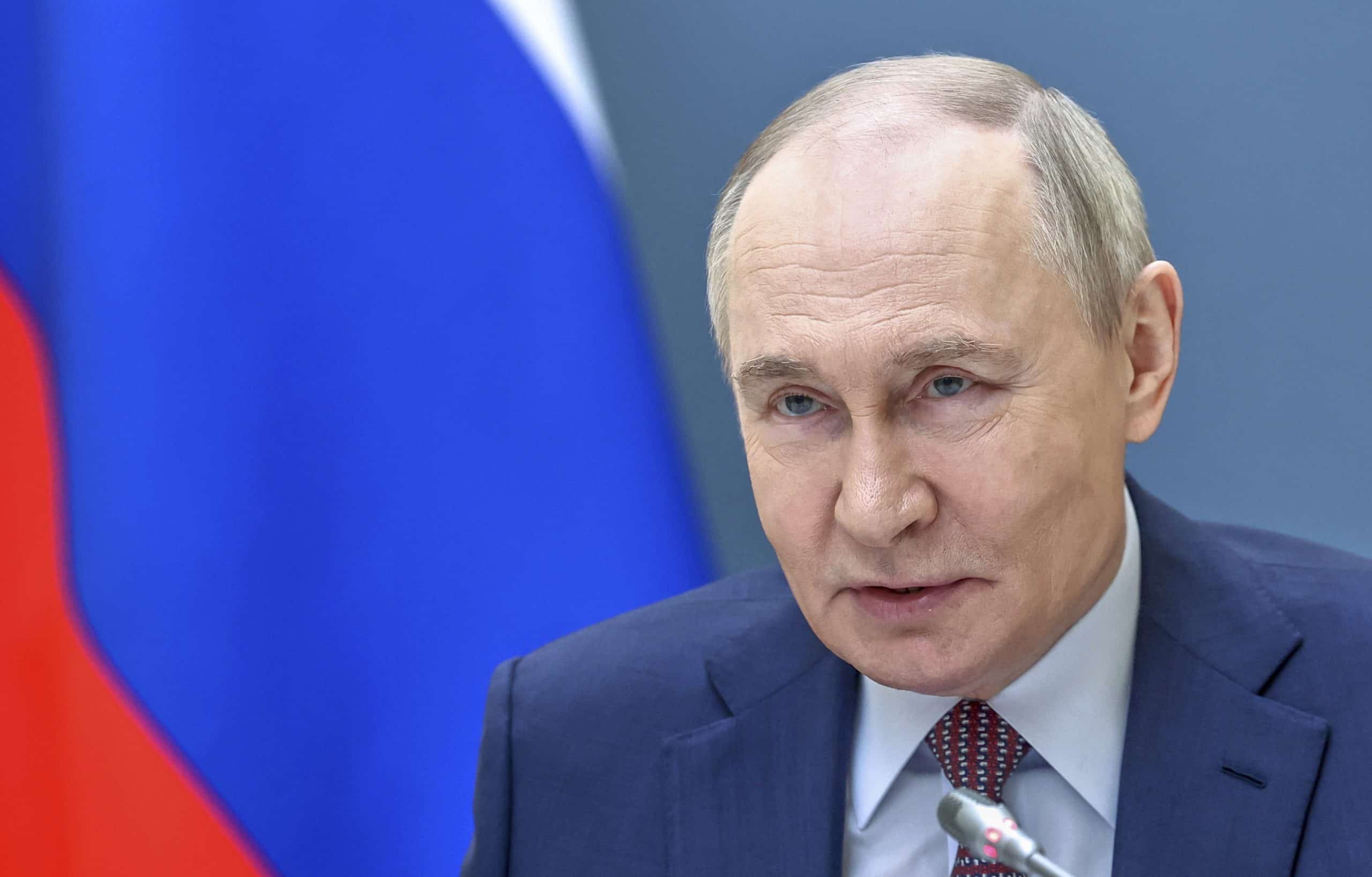 präsident putin beim wirtschaftstreffen