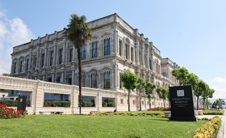 ciragan palast in istanbul