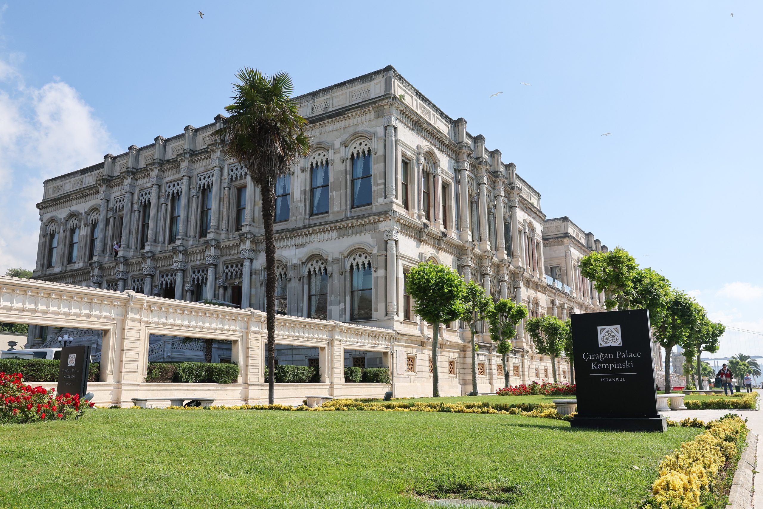 ciragan palast in istanbul