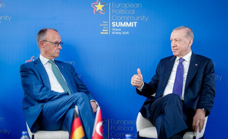 gipfeltreffen der europäischen politischen gemeinschaft