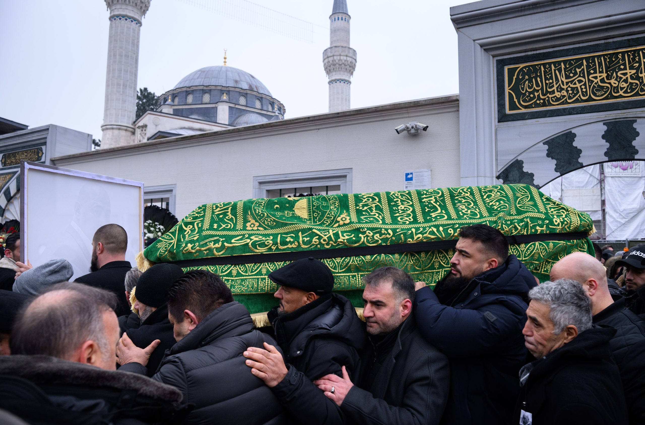 beerdigung im berliner clan milieu